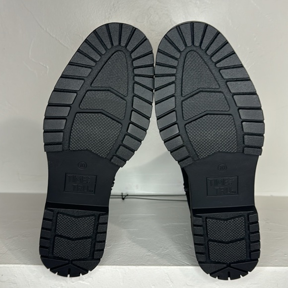 Time and Tru black faux suede Chelsea Boots 10 - Picture 6 of 12